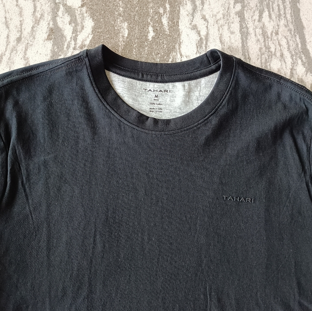 Tahari Men's Crewneck T-shirt New Size Medium